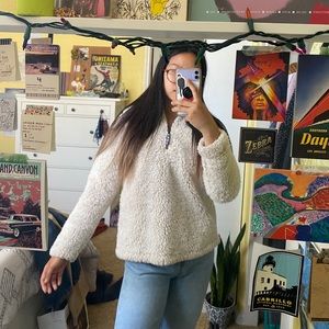 small super warm Sherpa Pullover!!